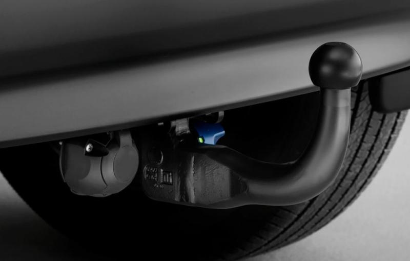 Towing | Towbar Detachable And 13-Pin Electrics Exterior Accessories Towing