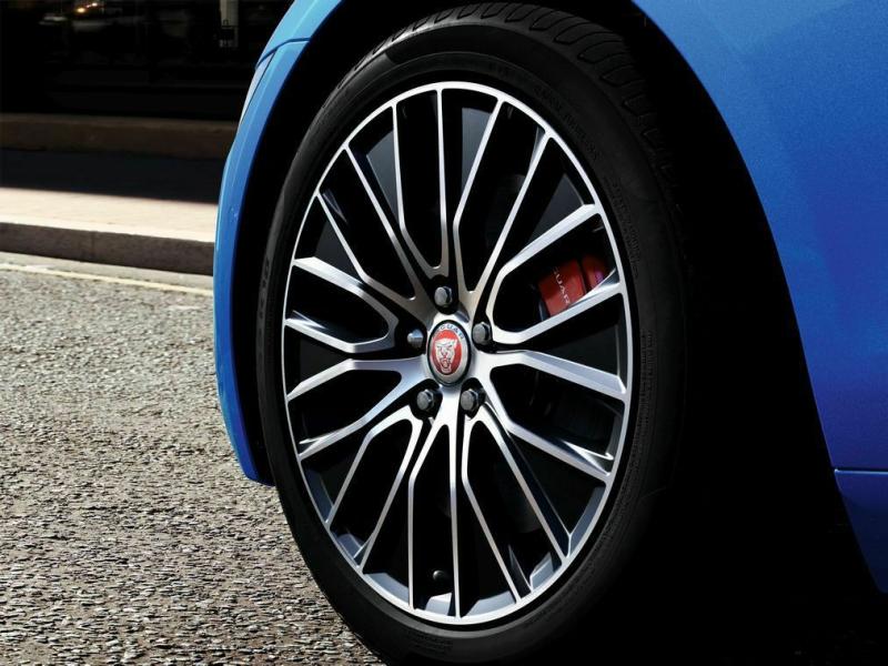 Wheels | Alloy Wheel 18" Style 1049, 10 Split Spoke, Gloss Black Diamond Turned Finish Exterior Accessories Wheels