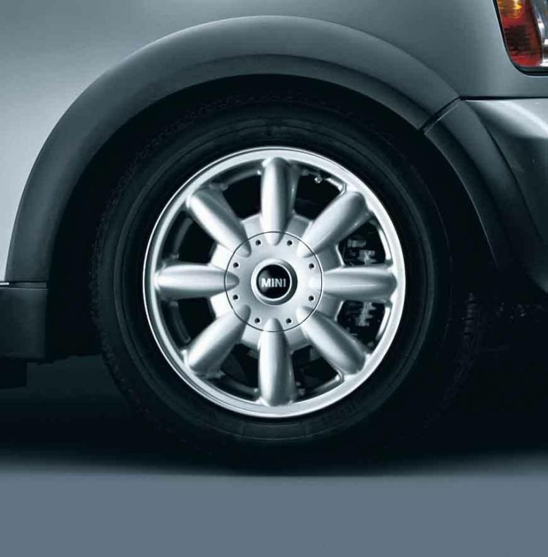 Wheels | Genuine 15" Inch Light Alloy Wheel 8-Spoke R82 Silver Exterior Accessories Wheels