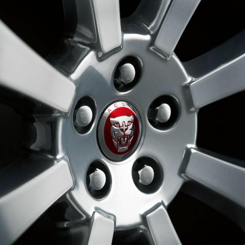 Wheels | Wheel Centre Badge – Red ‘Growler’ Exterior Accessories Wheels