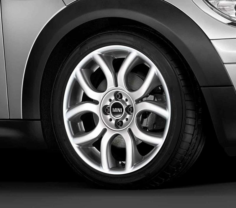 Wheels | Genuine 17" Inch Light Alloy Wheel Flame-Spoke R97 Silver Exterior Accessories Wheels